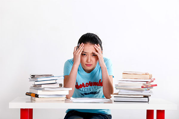 为什么A-Level课程被广泛认可？它包括哪些国际认可的科目？