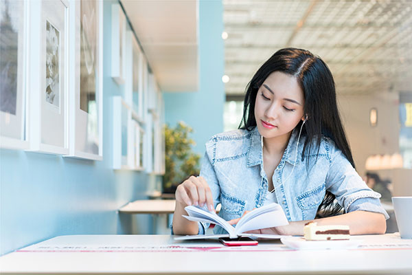 A-Level学生中三个A的比例是多少?历年数据如何?